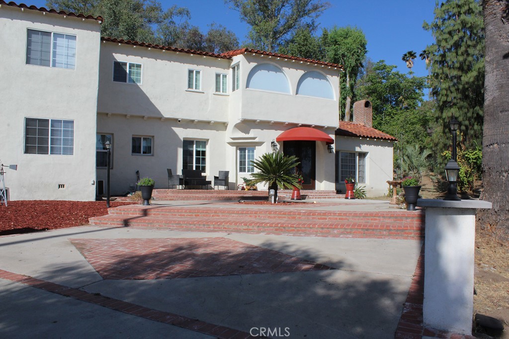 A property available for sale at 18029 Broomall Avenue, Lake Elsinore, CA 92530.