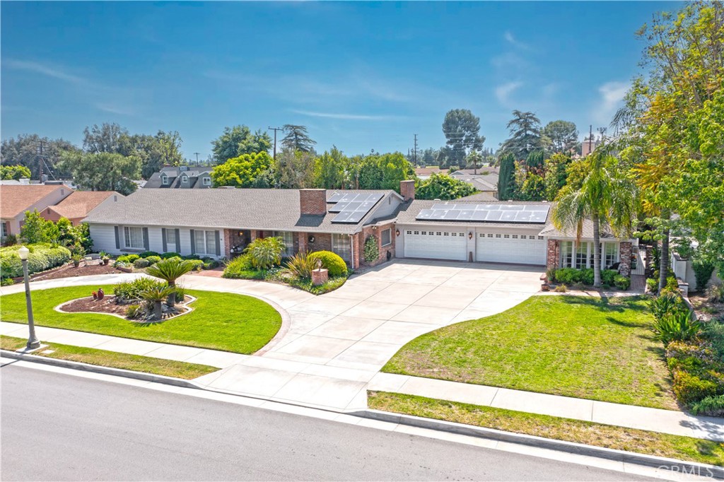 A property available for sale at 3152 Parkside Drive, San Bernardino, CA 92404.