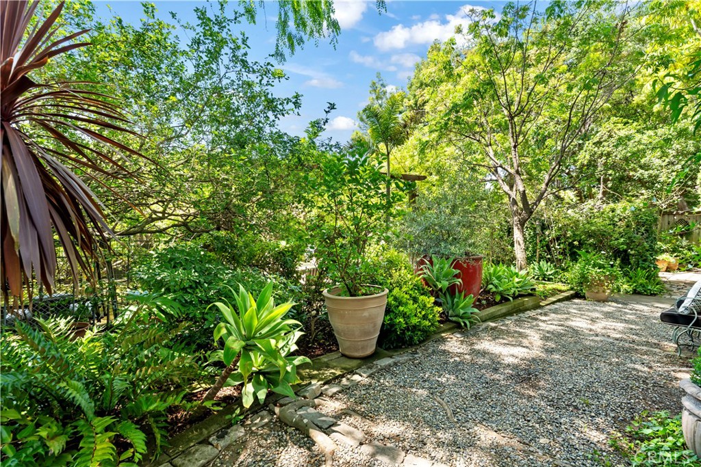 A property available for sale at 302 W Carter Avenue, Sierra Madre, CA 91024.