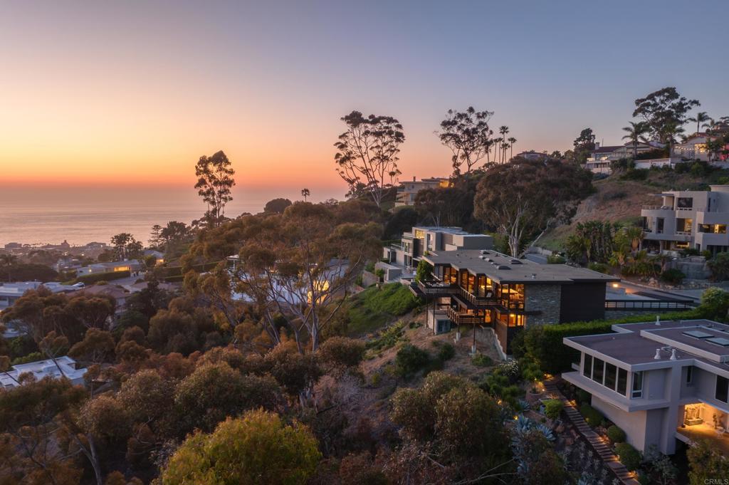 A property available for sale at 7226 Romero Drive, La Jolla, CA 92037.