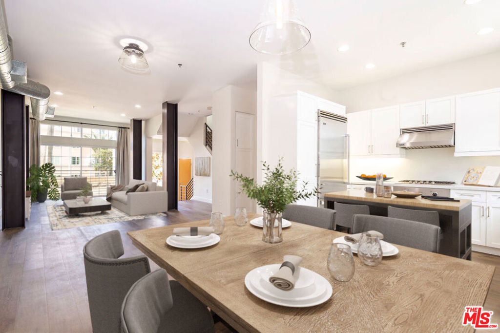 A property available for sale at 5400 Playa Vista Drive 2, Playa Vista, CA 90094.
