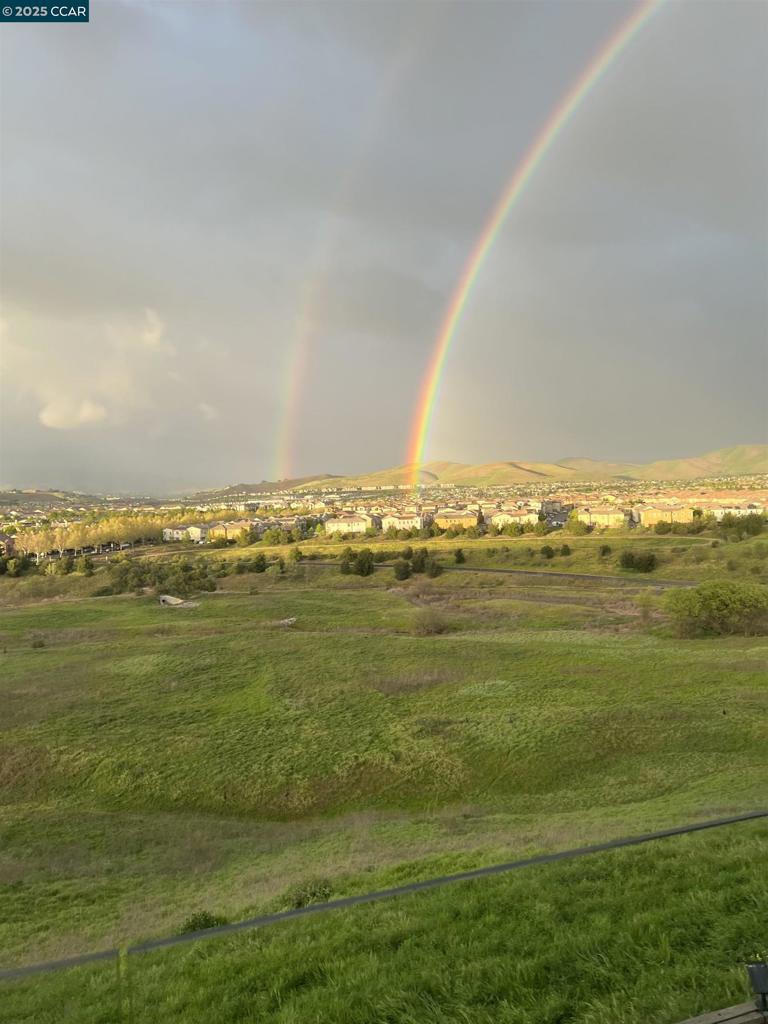 A property available for sale at 1199 Trumpet Vine Ln, San Ramon, CA 94582.