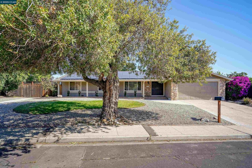 A property available for sale at 5665 Lewis Way, Concord, CA 94521.