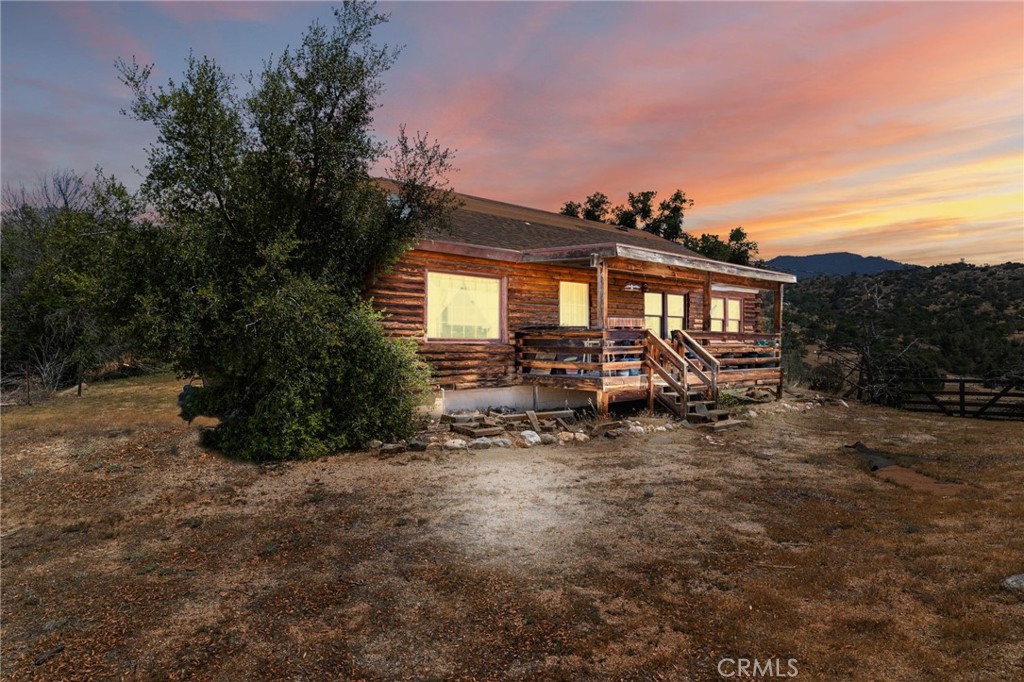 A property available for sale at 38579 Payne Way, Caliente, CA 93518.