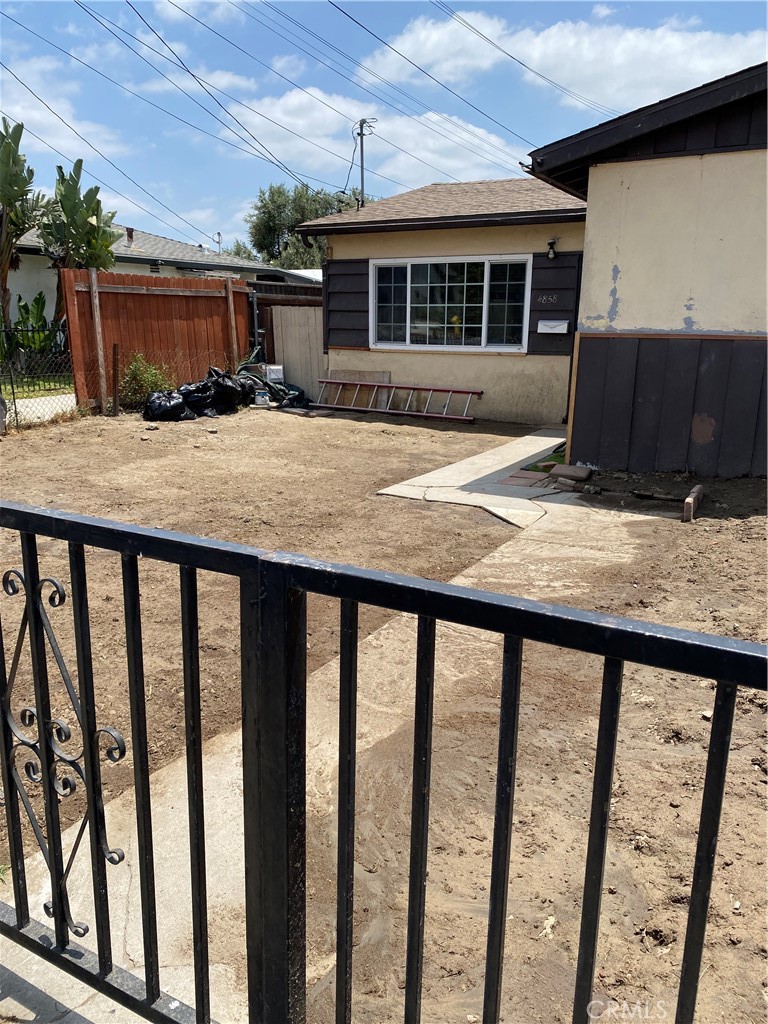 A property available for rent at 4856 Santa Ana Street, Cudahy, CA 90201.