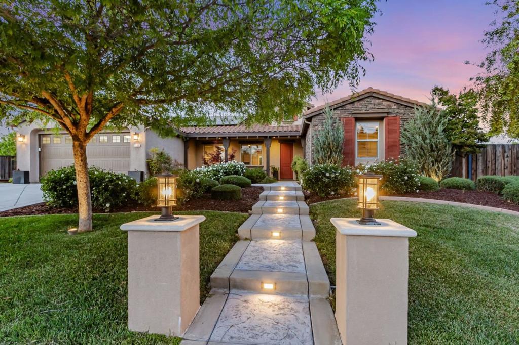 A property available for sale at 1660 Martinez Way, Morgan Hill, CA 95037.