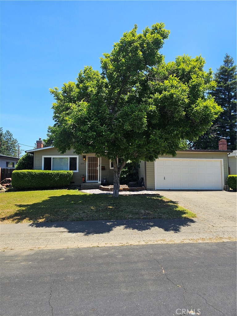 A property available for sale at 1371 Yokayo Dr, Ukiah, CA 95482.