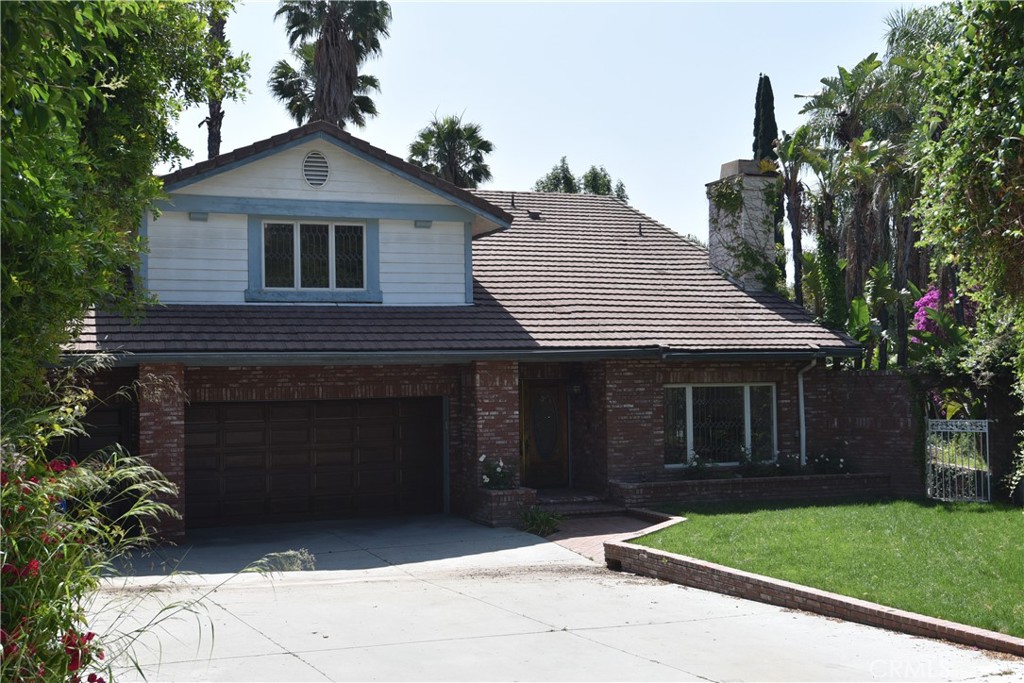 A property available for sale at 11820 Shoshone Avenue, Granada Hills, CA 91344.
