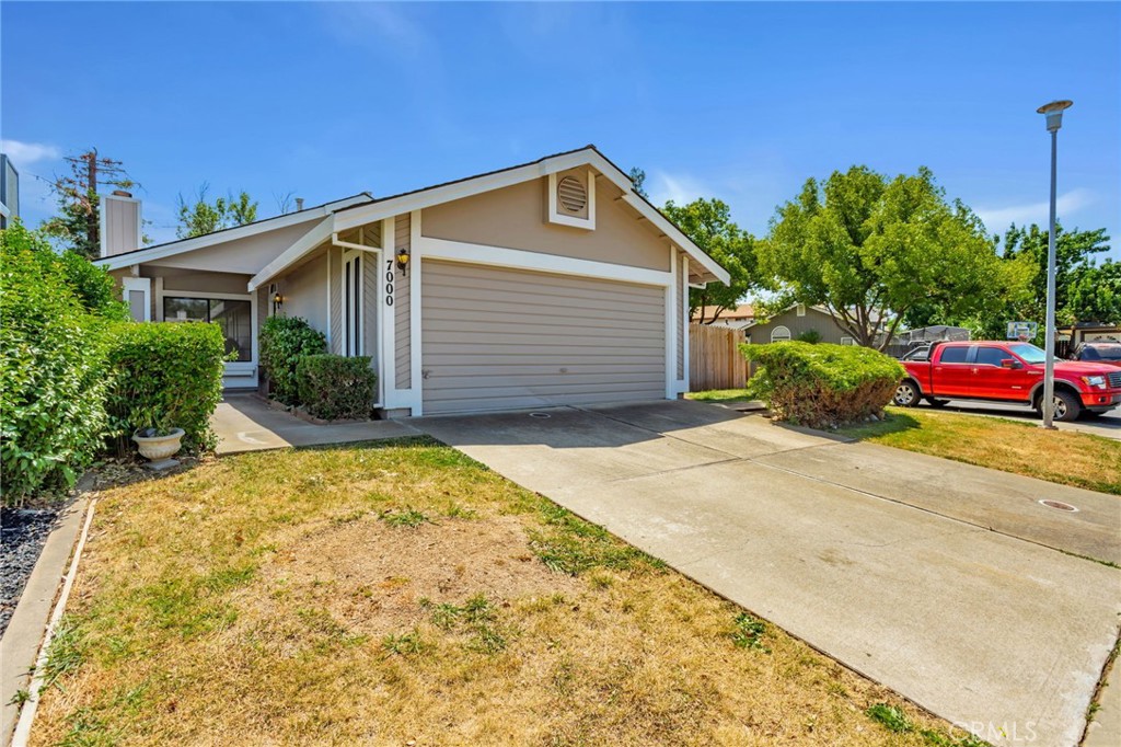 A property available for sale at 7000 Verdure Way, Elk Grove, CA 95758.