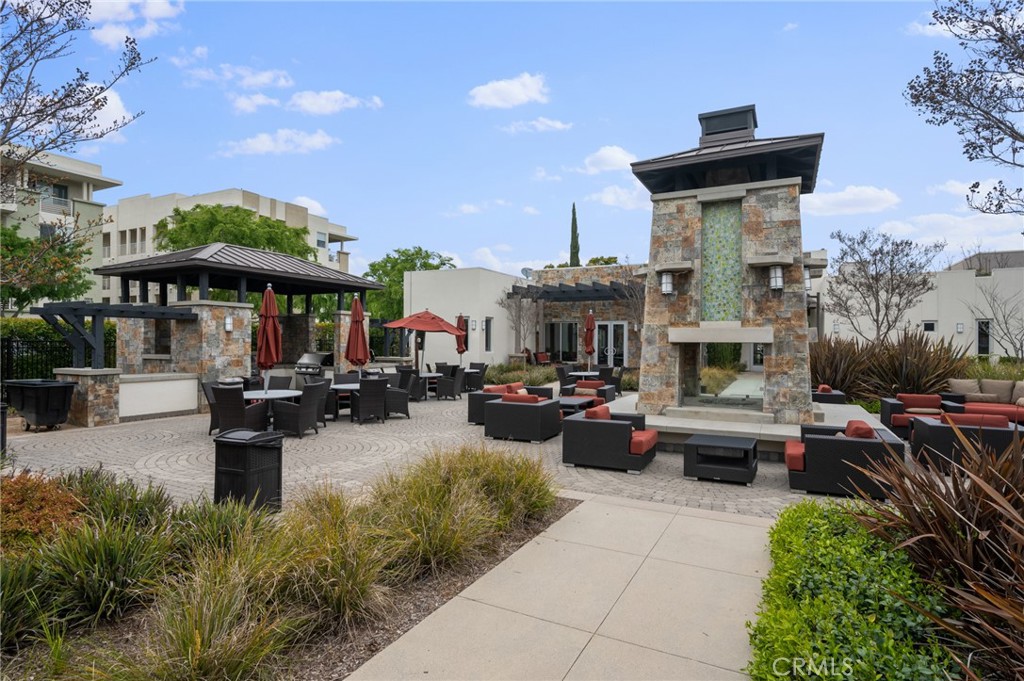 A property available for sale at 5547 Strand 101, Hawthorne, CA 90250.