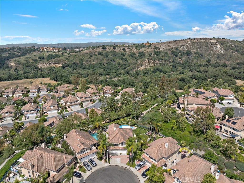 A property available for sale at 3 Sepulveda, Rancho Santa Margarita, CA 92688.