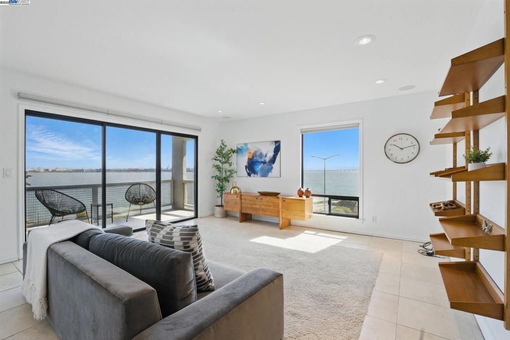 A property available for sale at 3 Commodore Dr 356, Emeryville, CA 94608.