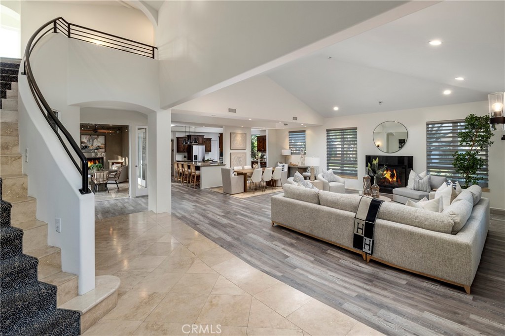 A property available for sale at 3141 Hillrose Dr, Rossmoor, CA 90720.