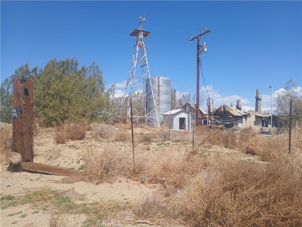 A property available for sale at 32292 Neuralia Road, Cantil, CA 93519.