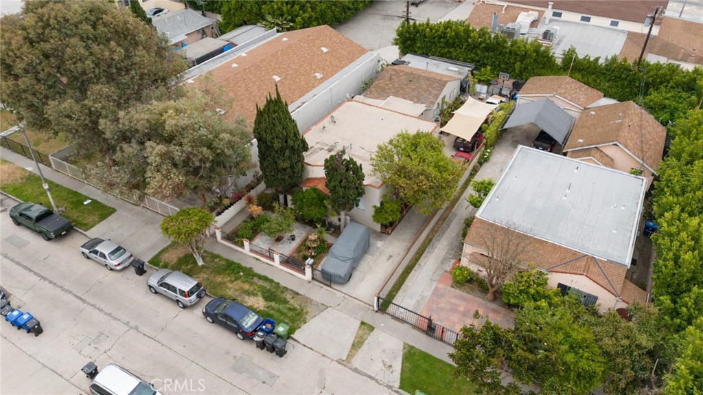 A property available for sale at 2938 S Orange Dr, Baldwin Hills, CA 90016.