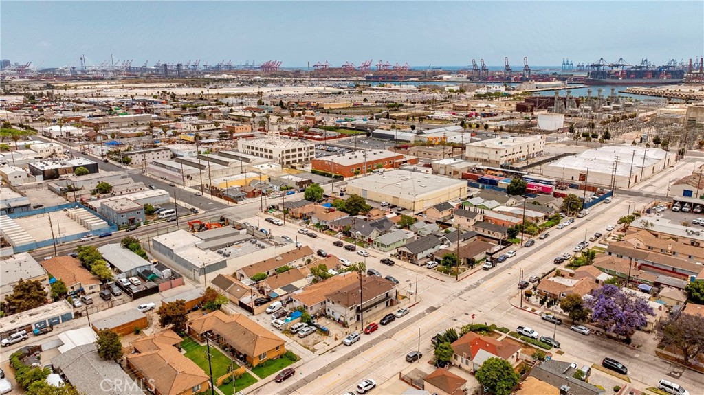 A property available for sale at 333 W D Street, Wilmington, CA 90744.