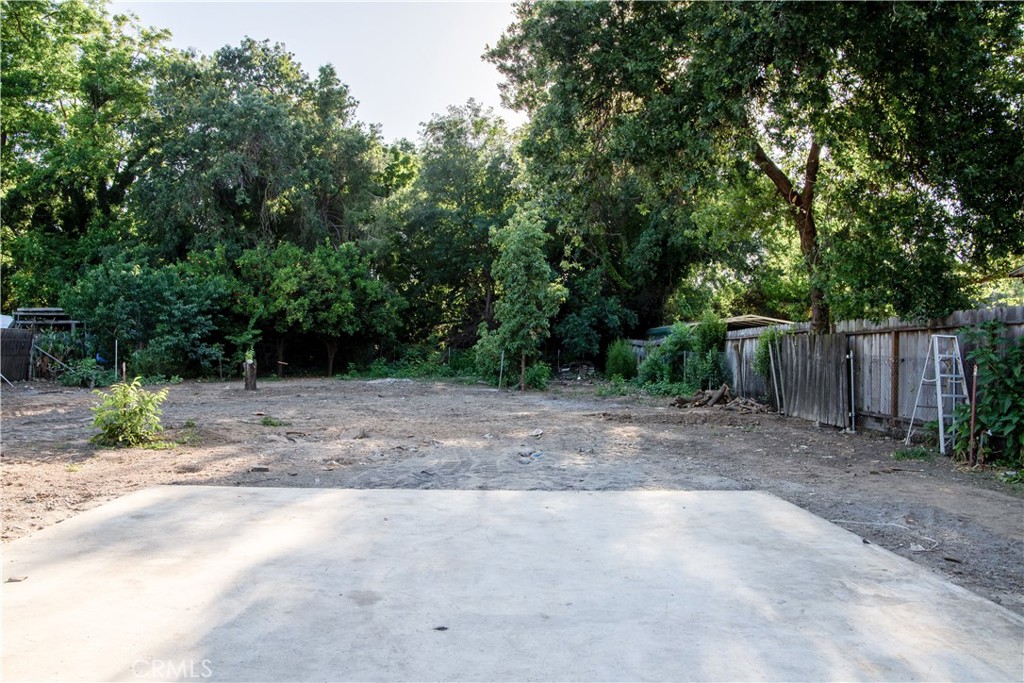 A property available for sale at 1369 Larkin Road, Gridley, CA 95948.