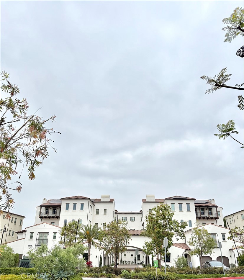 A property available for sale at 8896 Los Coyotes Court 410, Buena Park, CA 90621.