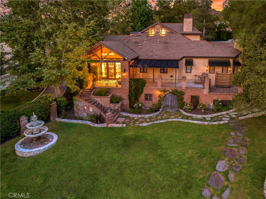 A property available for sale at 31742 Contijo Way, Coto de Caza, CA 92679.