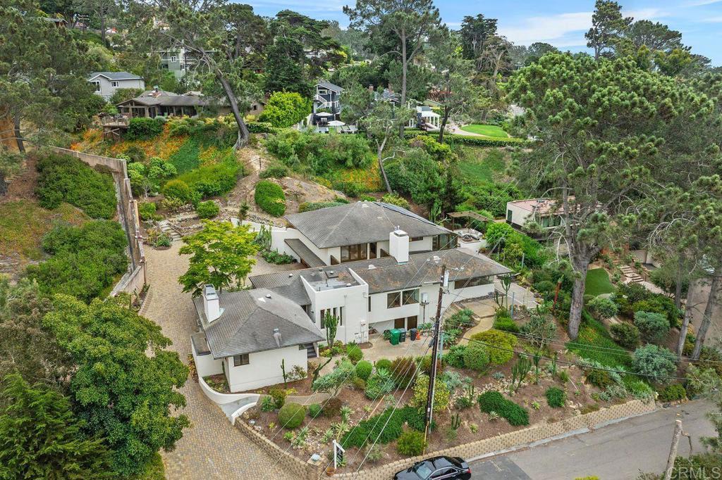A property available for sale at 1859 Zapo Street, Del Mar, CA 92014.