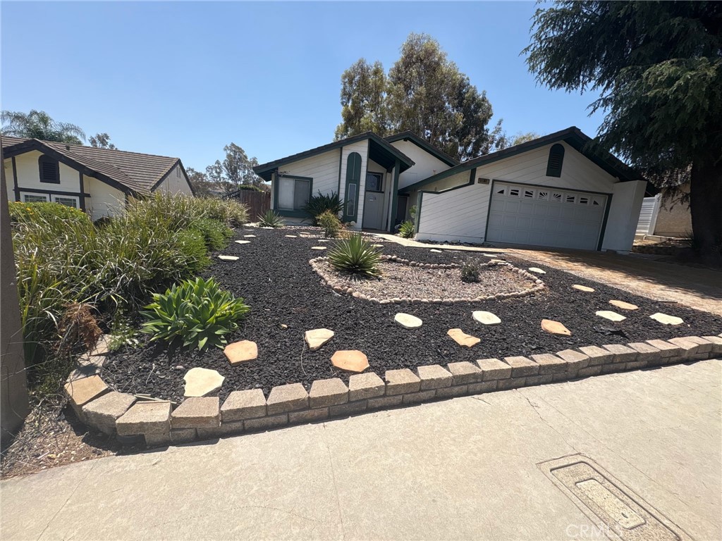A property available for sale at 51 Rolling Hills Dr, Phillips Ranch, CA 91766.