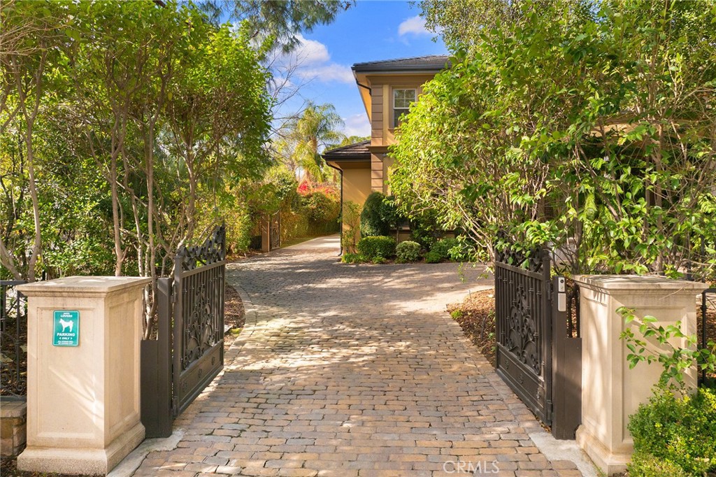 A property available for sale at 1539 Rodeo Road, Arcadia, CA 91006.