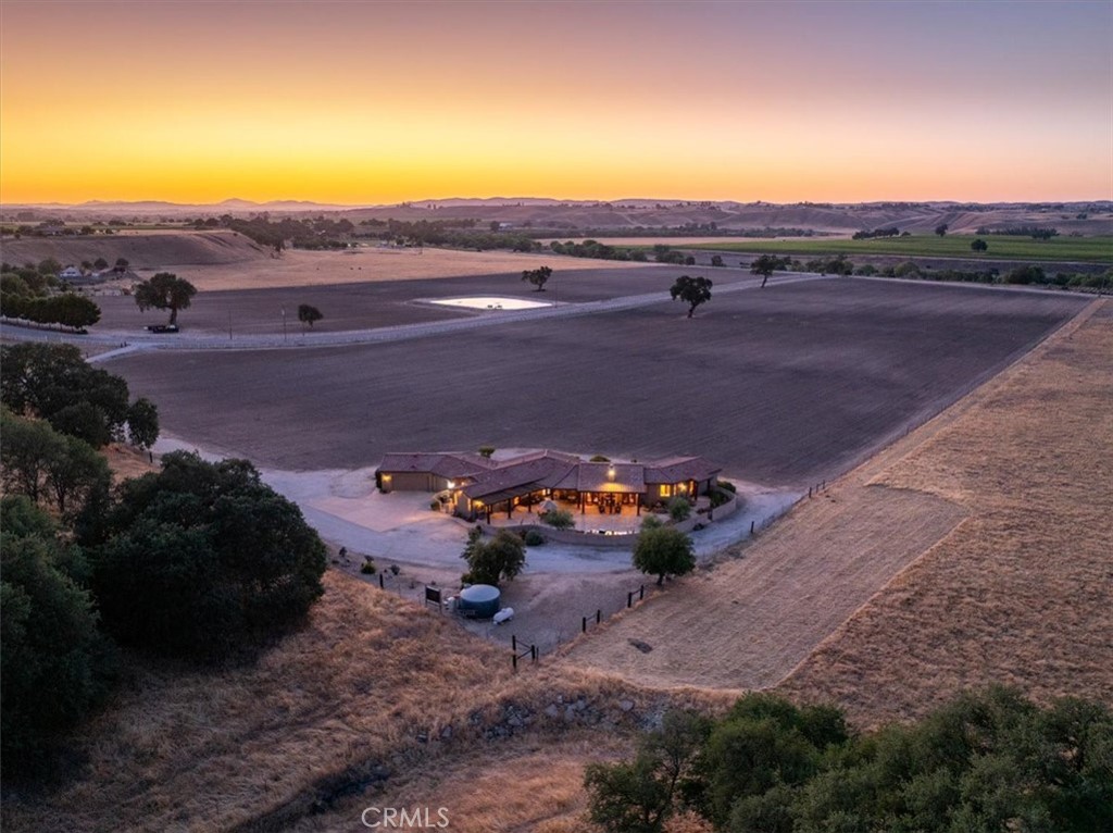 A property available for sale at 5085 Martingale Circle, San Miguel, CA 93451.