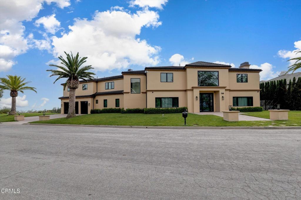 A property available for sale at 780 Greenridge Drive, La Canada Flintridge, CA 91011.