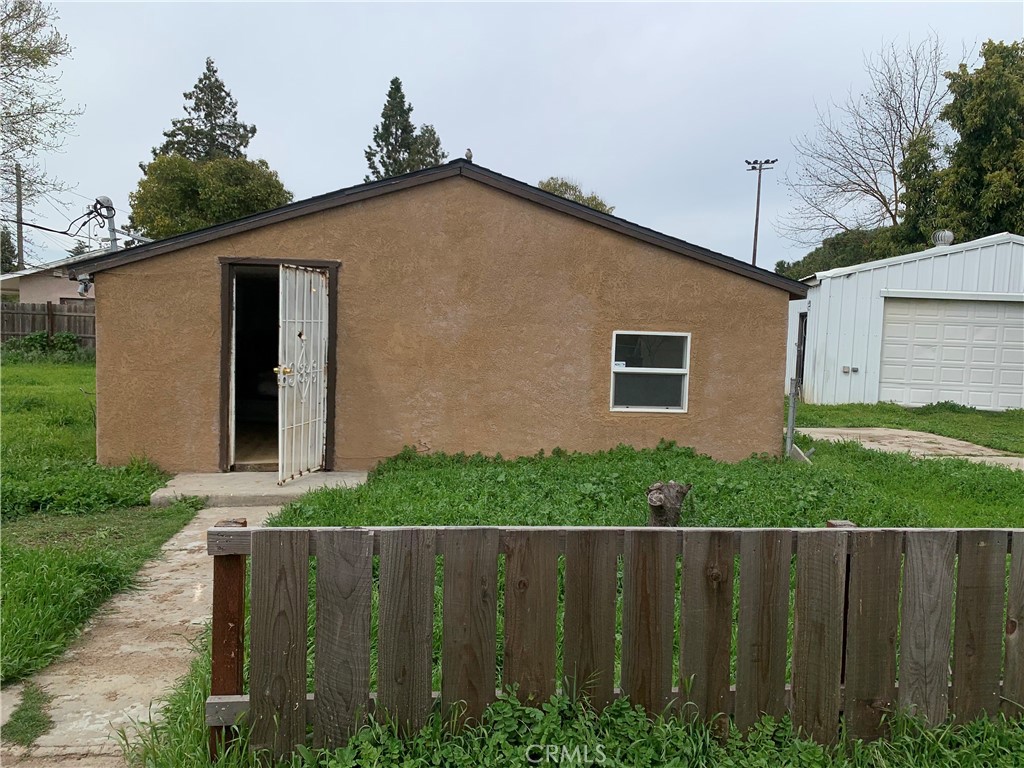 A property available for sale at 12933 Main Street, Waterford, CA 95386.