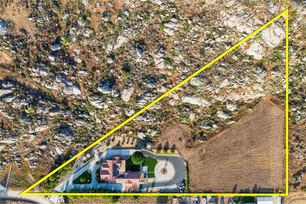 A property available for sale at 23592 Beech Street, Hemet, CA 92545.