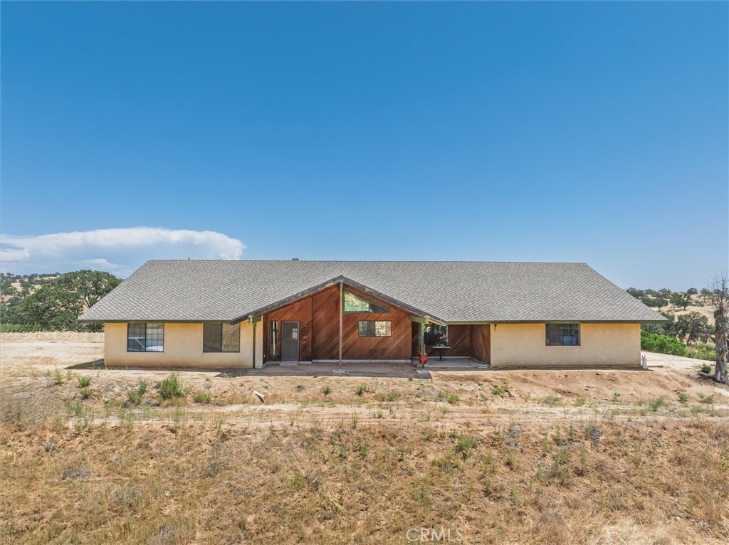A property available for sale at 26667 Road 407, Raymond, CA 93653.