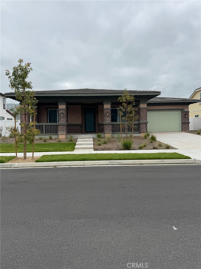 A property available for sale at 334 Wisteria Street, Fillmore, CA 93015.