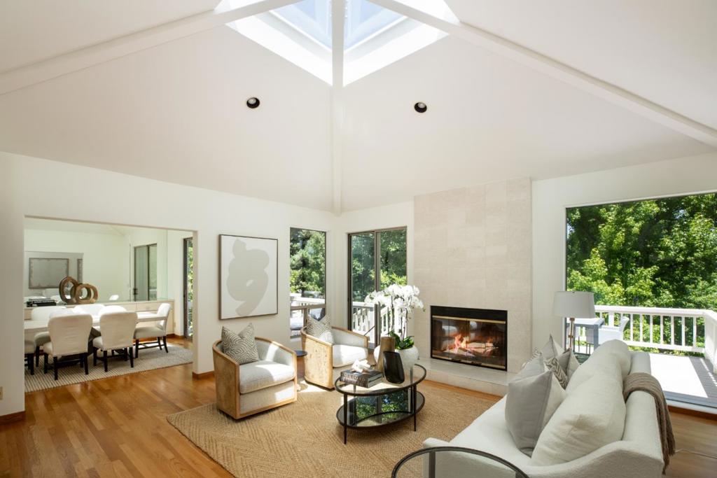 A property available for sale at 699 Manresa Lane, Los Altos, CA 94022.