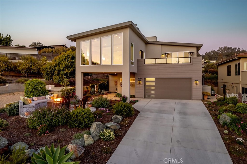 A property available for sale at 290 Piney Lane, Morro Bay, CA 93442.