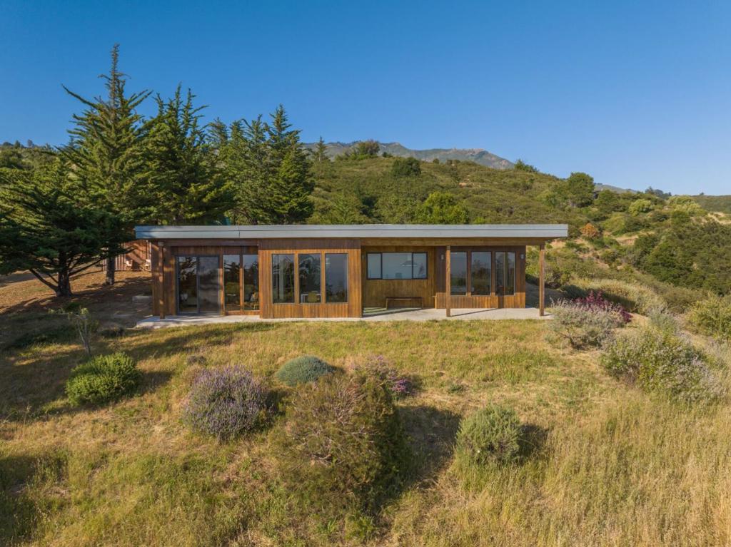 A property available for sale at 9265 Sycamore Canyon Road, Big Sur, CA 93920.