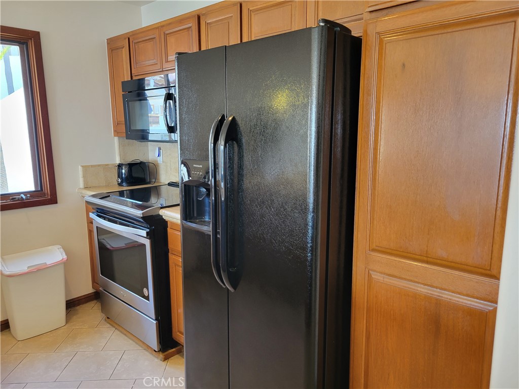 A property available for sale at 68 Playa Azul, Avalon, CA 90704.