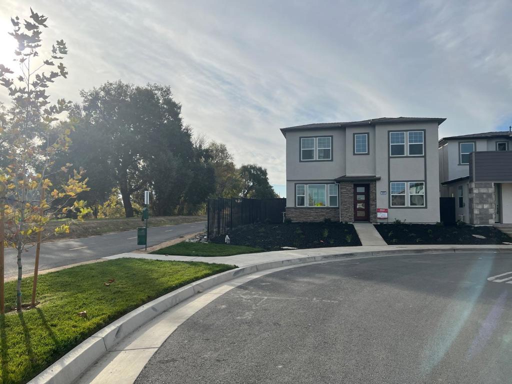 A property available for sale at 2800 High Tide Avenue, Sacramento, CA 95833.