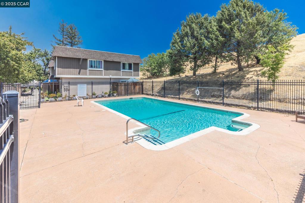 A property available for sale at 1366 Callen St B, Vacaville, CA 95688.