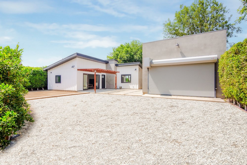 A property available for sale at 19231 19229 Cantara Street, Reseda, CA 91335.