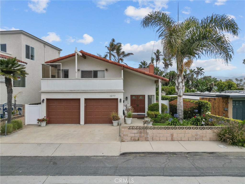 A property available for sale at 1277 Devon Lane, Ventura, CA 93001.