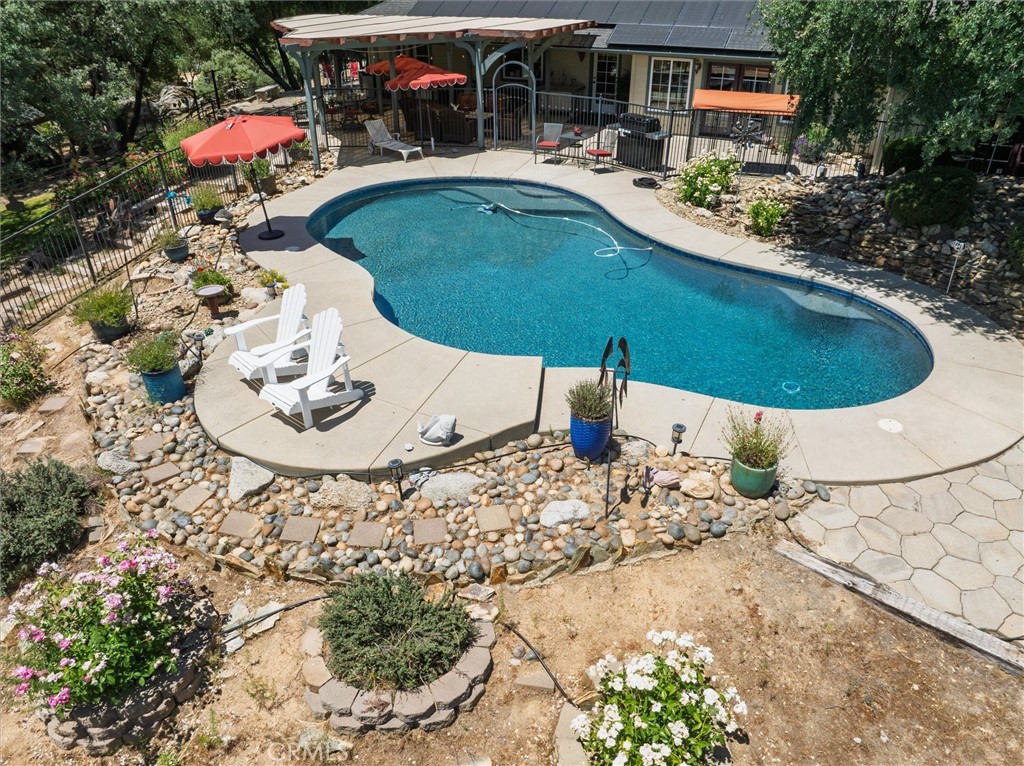 A property available for sale at 45740 Green Lake Court, Coarsegold, CA 93614.