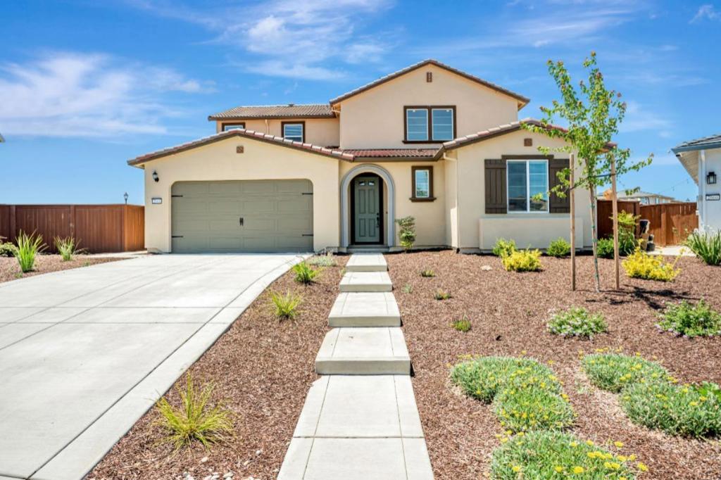 A property available for rent at 2064 Baker Court, Woodland, CA 95776.