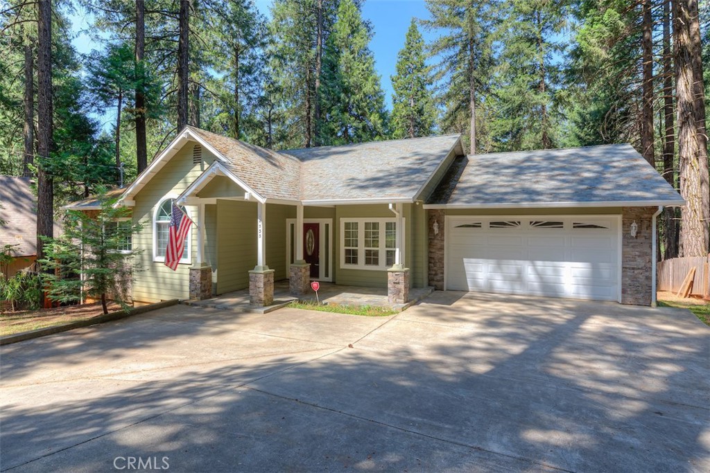 A property available for sale at 14533 Grinnell Court, Magalia, CA 95954.