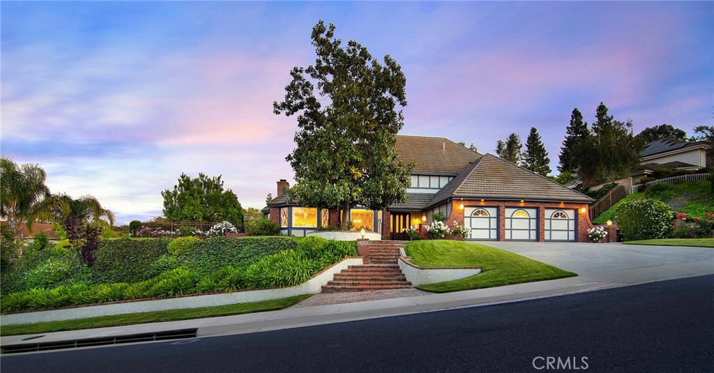 A property available for sale at 29302 Laro Drive, Agoura Hills, CA 91301.