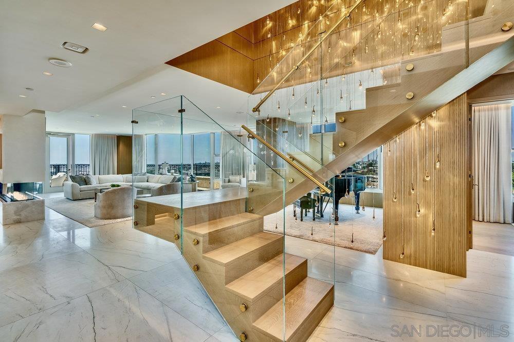 A property available for sale at 2500 6th Ave Penthouse 4, San Diego, CA 92103.