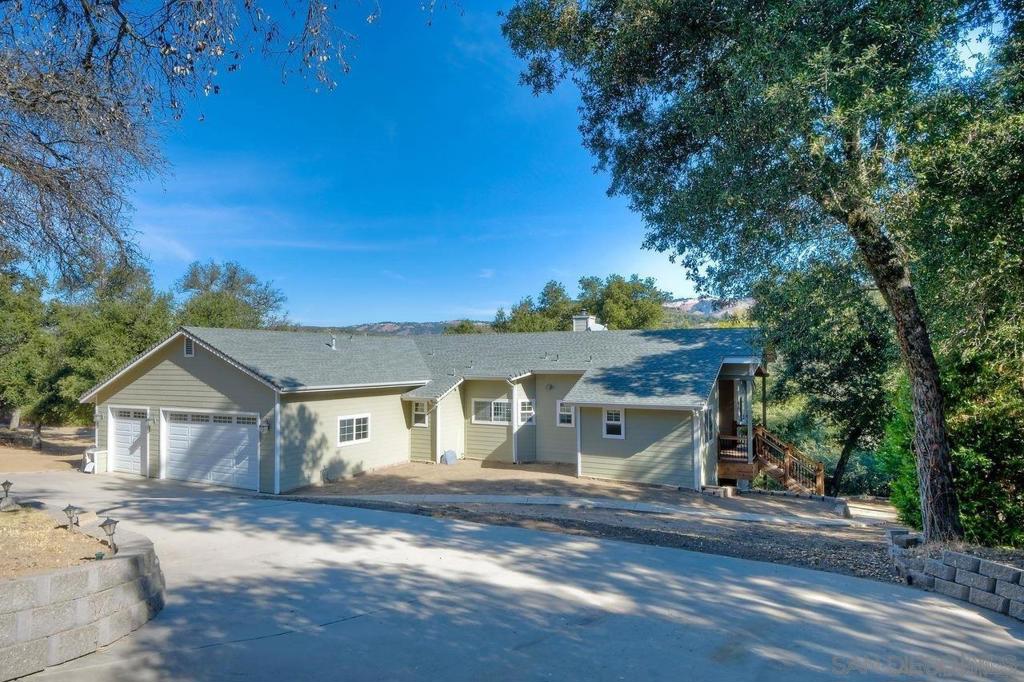 A property available for sale at 1305 Lakedale Rd., Santa Ysabel, CA 92070.