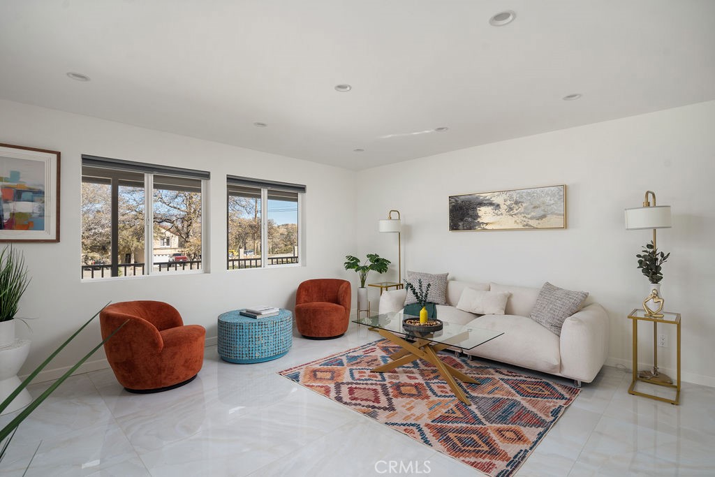 A property available for rent at 6124 Juniper Road, Lake Isabella, CA 93240.