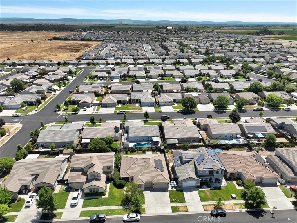 A property available for sale at 5661 Stony Creek Way, Marysville, CA 95901.
