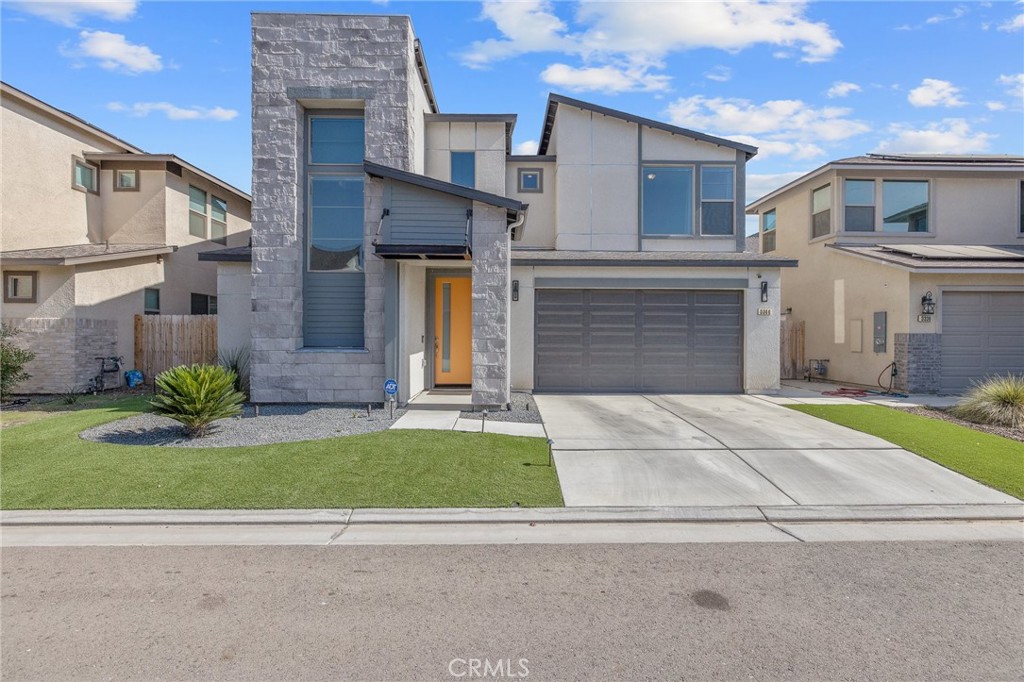 A property available for sale at 3346 W Good Avenue, Visalia, CA 93277.