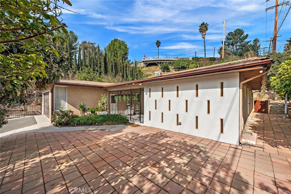 A property available for sale at 901 W El Repetto Drive, Monterey Park, CA 91754.